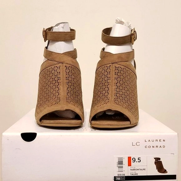 Open Toe Heels - Picture 4 of 9